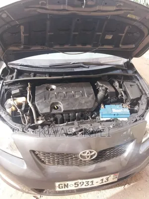 Toyota Corolla Base 4dr Sedan (1.8L 4cyl 5M) 2010 Gray