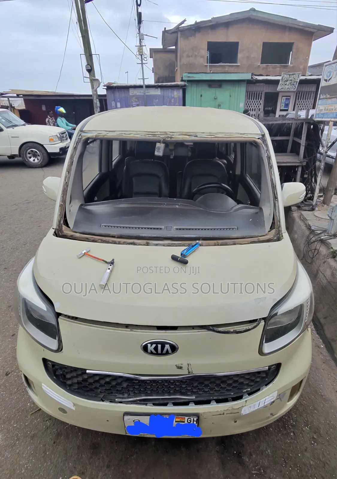 2013-2019 Kia Soul Windscreen Available