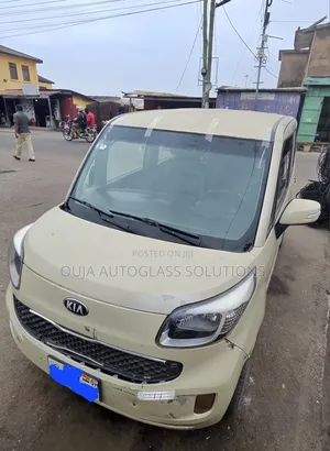 2013-2019 Kia Soul Windscreen Available