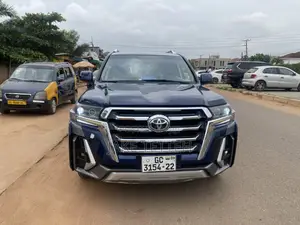 Toyota Land Cruiser 2014 Blue