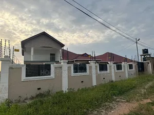 4bdrm House in Kasoa Jei River, Pentecost for sale