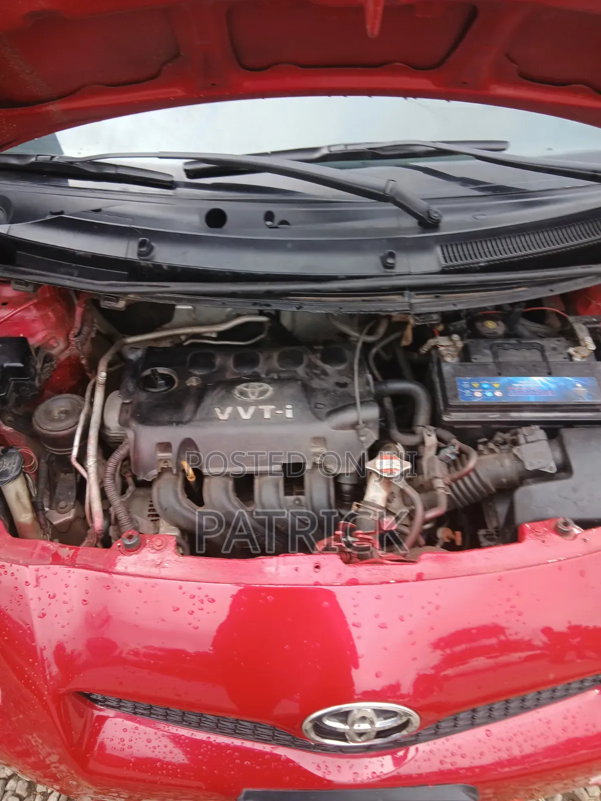 Toyota Vitz 2010 Red