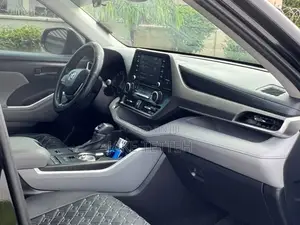 Toyota Highlander 2020 Black