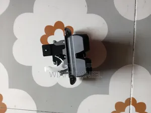Kia Sernato Boot Lock