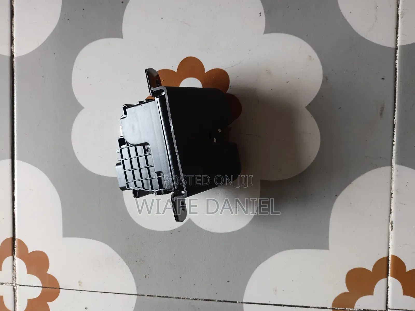 Kia Sernato Boot Lock