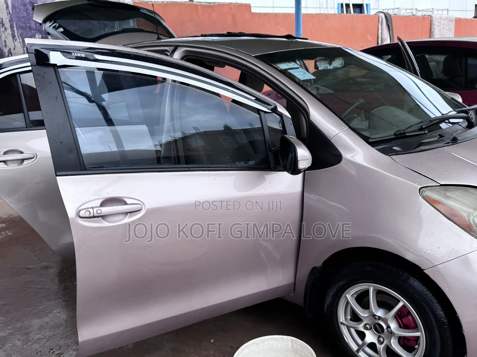 Toyota Vitz 2010 Beige
