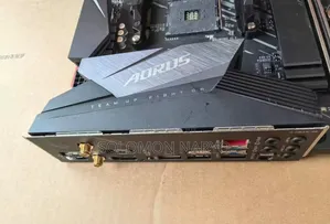 Gigabytes Aorus B550 Avx2 WIFI
