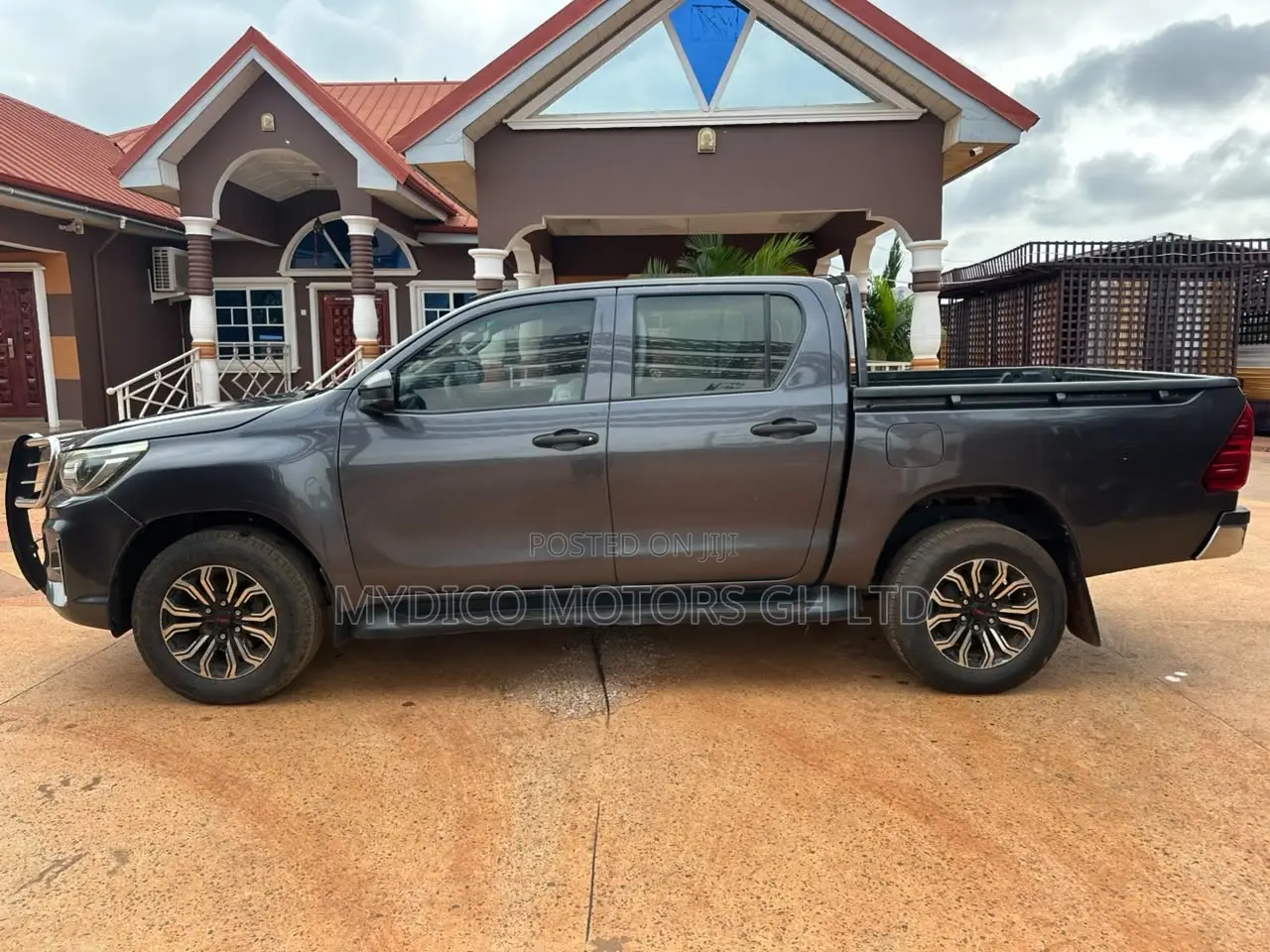 Toyota Hilux 2021 Gray