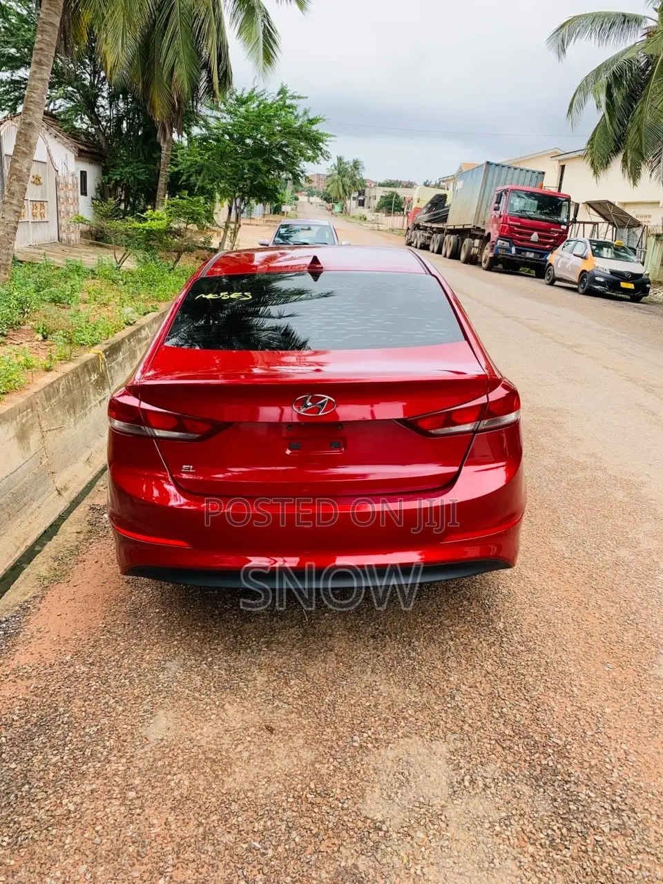 Hyundai Elantra Limited Sedan FWD (2.0L 4cyl 6A) 2017 Red
