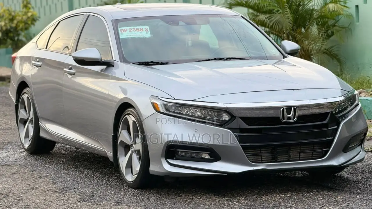 Honda Accord Touring 2018 White