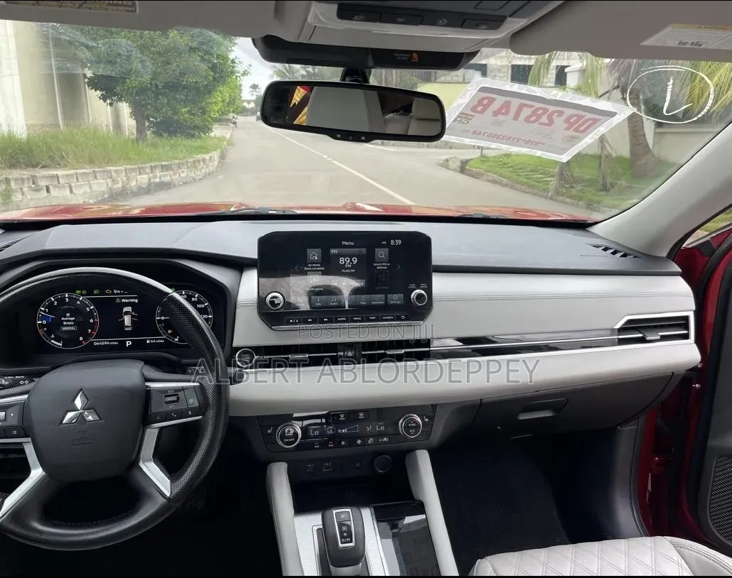 Mitsubishi Outlander SEL 2022 Burgundy