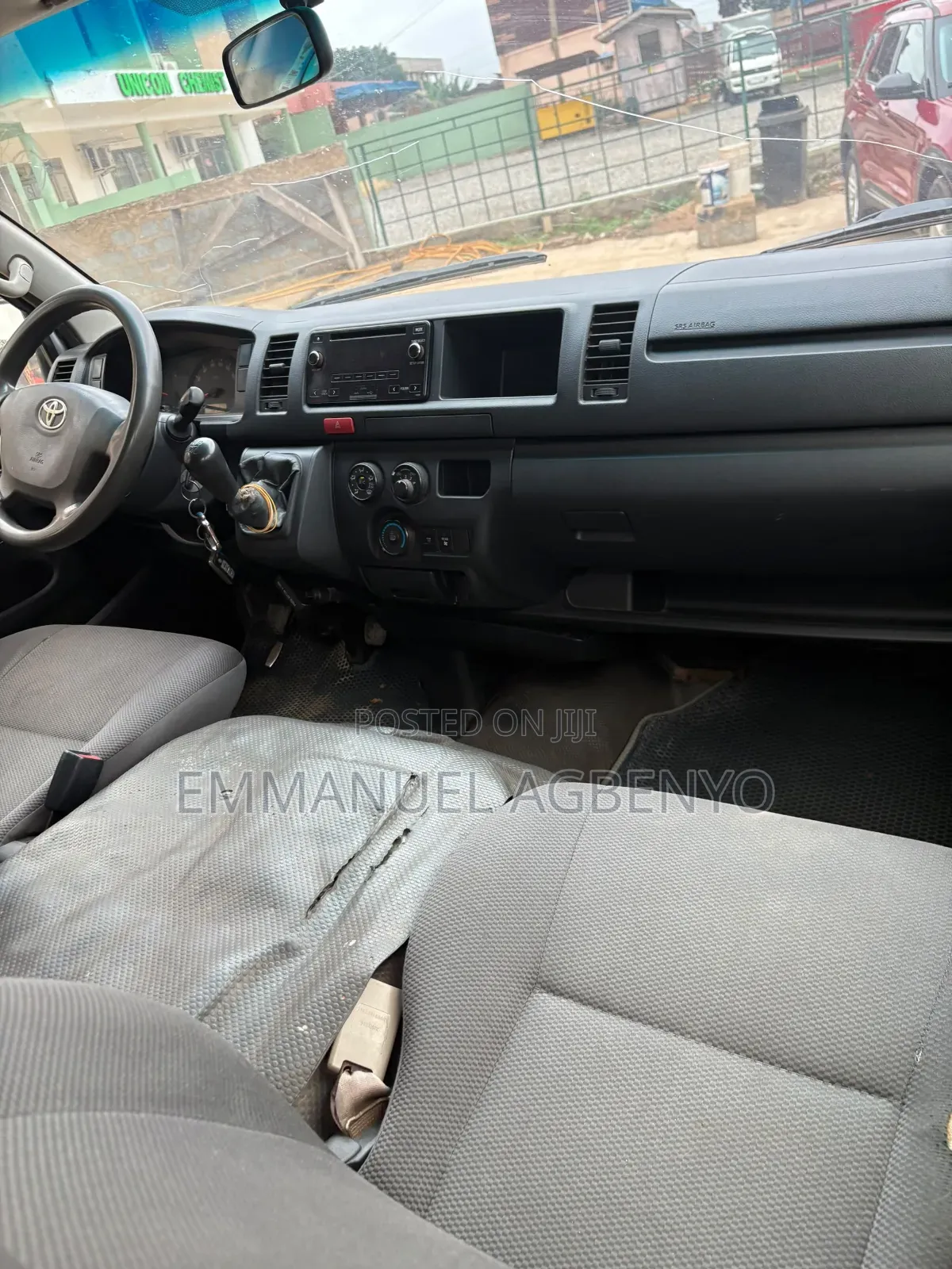 Toyota HiAce 2022 Silver
