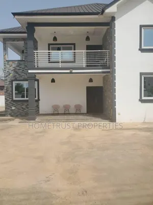 5bdrm Duplex in Hastso, Antis for sale