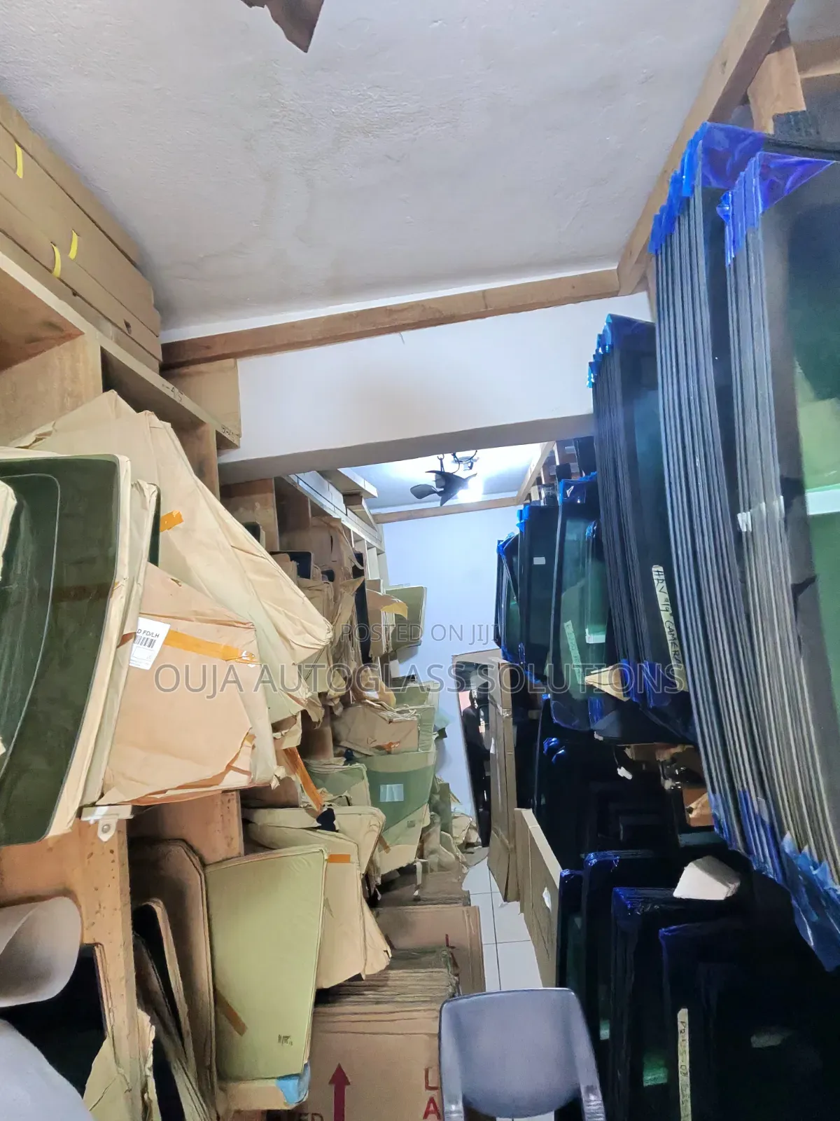 Original Windscreens and Door Glasses for All Vehicles