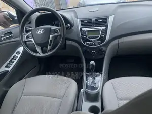 Hyundai Accent 2013 Silver