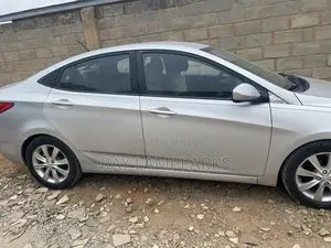 Hyundai Accent 2013 Silver