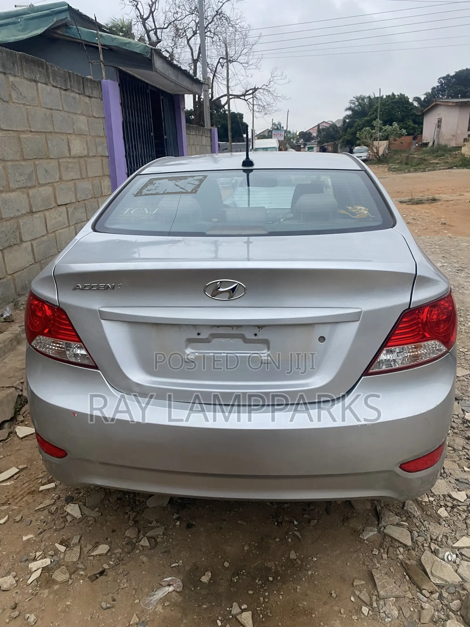 Hyundai Accent 2013 Silver