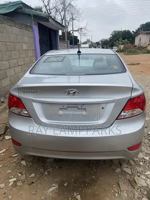 Hyundai Accent 2013 Silver