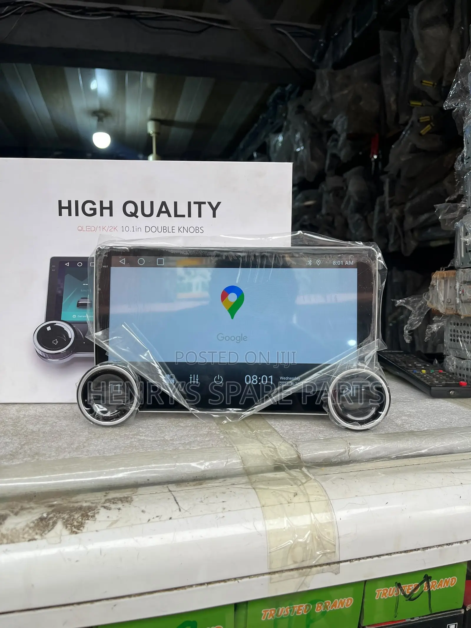 QLED Double Knobs Android Screen With Reverse Camera