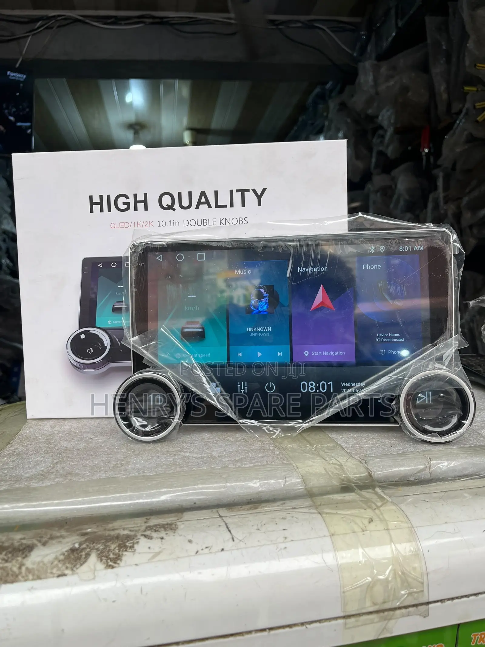 QLED Double Knobs Android Screen With Reverse Camera
