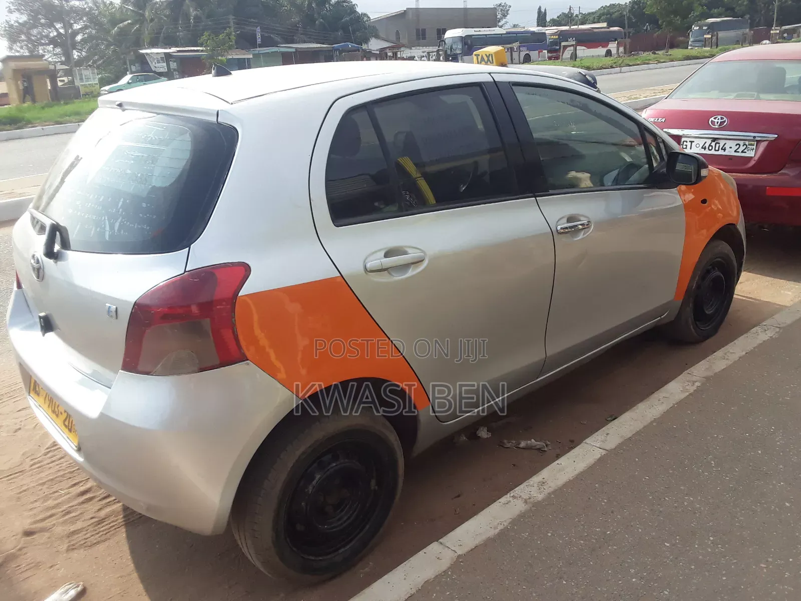 Toyota Vitz 2010 Gray