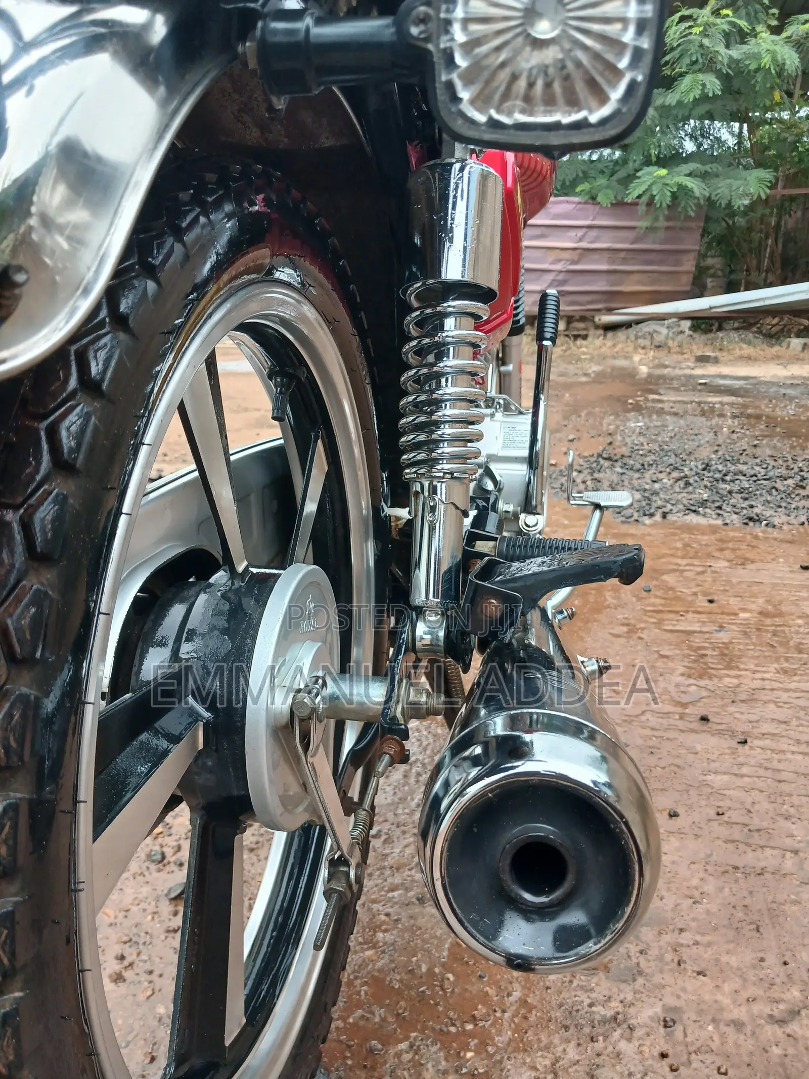 New Royal Motorcycle 2026 Red