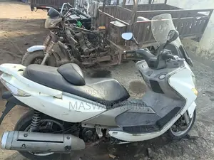 Kymco 2015 White