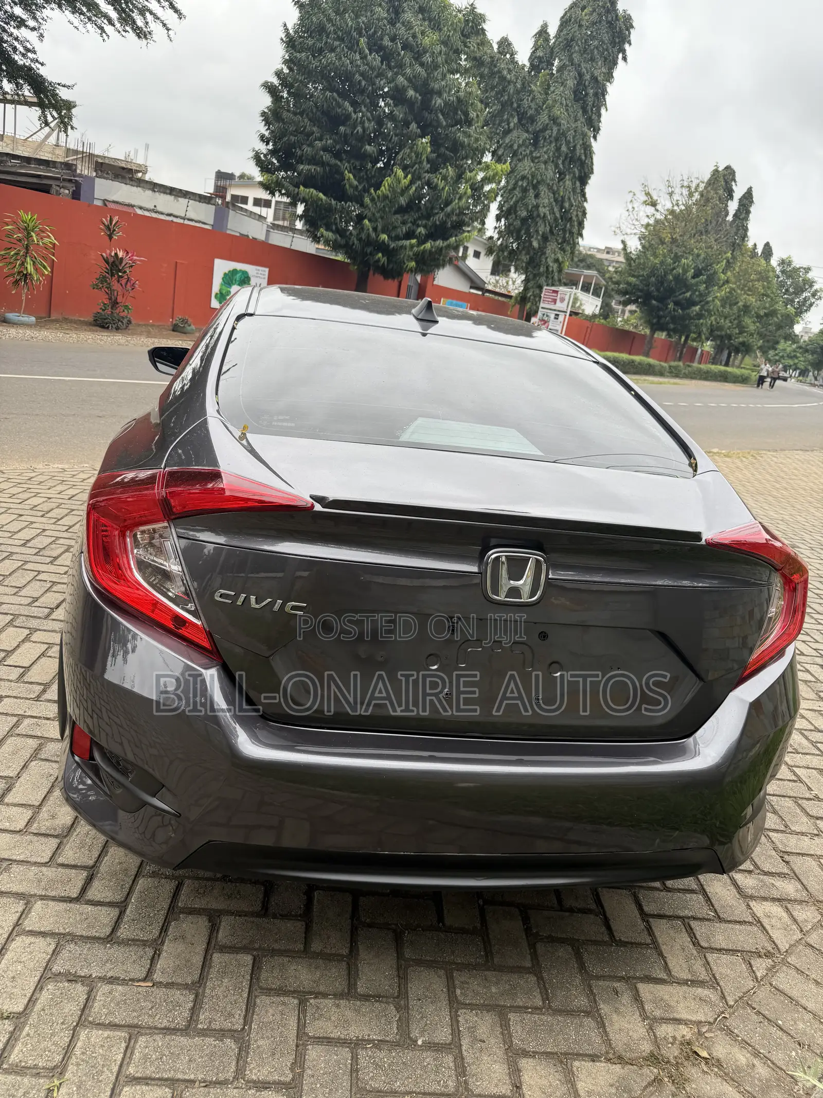 Honda Civic EX-T 4dr Sedan (1.5L 4cyl) 2016 Gray