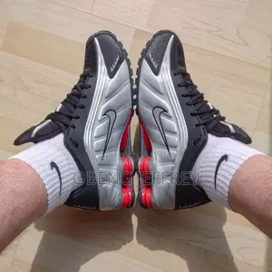 Original Nike Shox R4 Metallic Sliver, Max Red- Orange