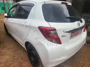 Toyota Vitz 2014 White