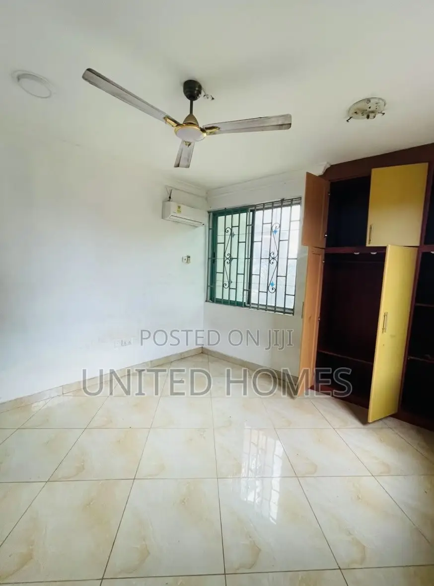3bdrm Apartment in Madina for rent