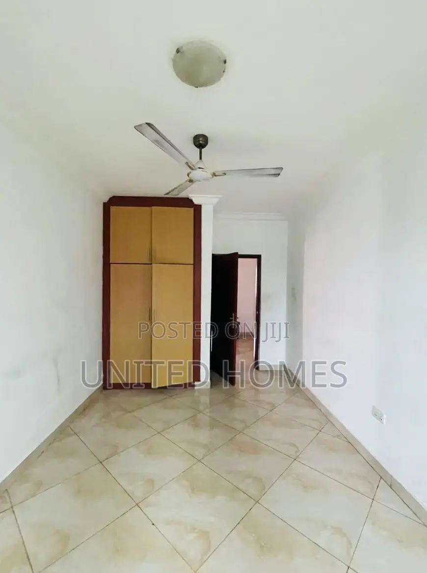 3bdrm Apartment in Madina for rent