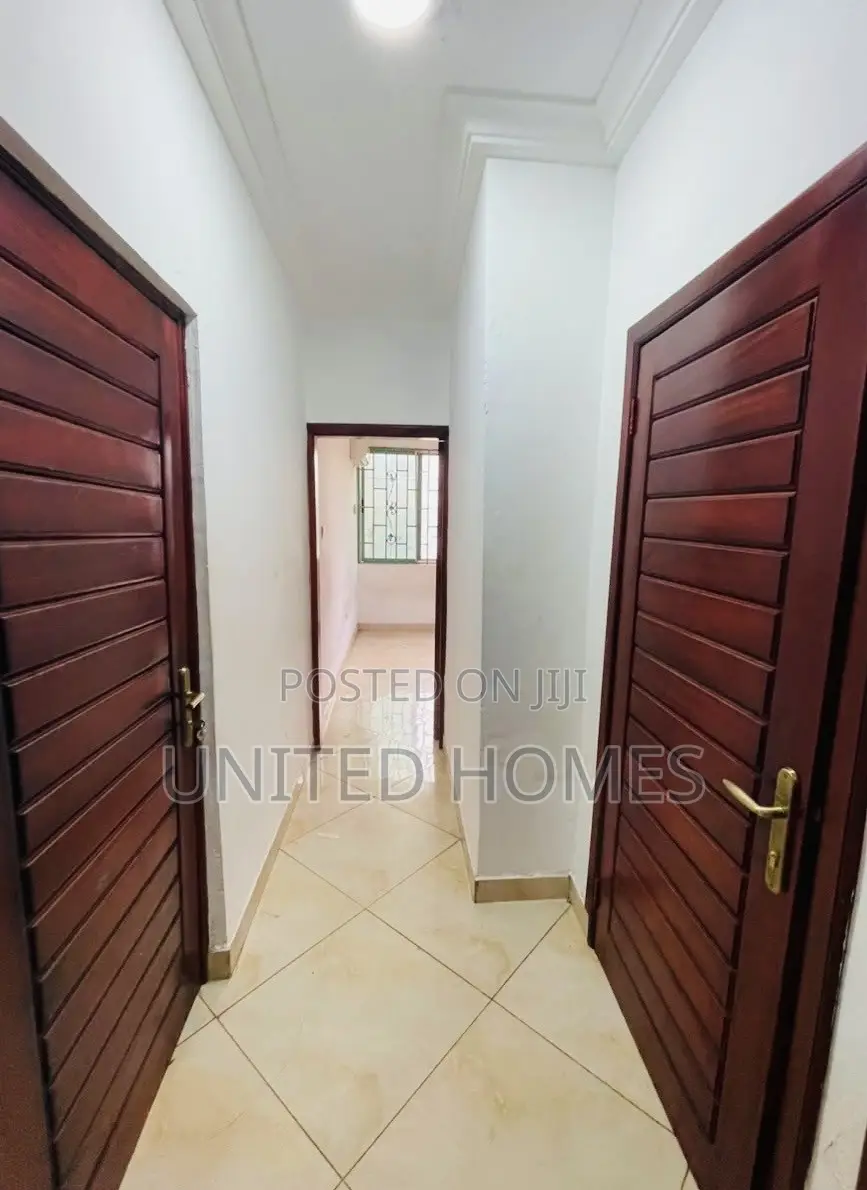 3bdrm Apartment in Madina for rent
