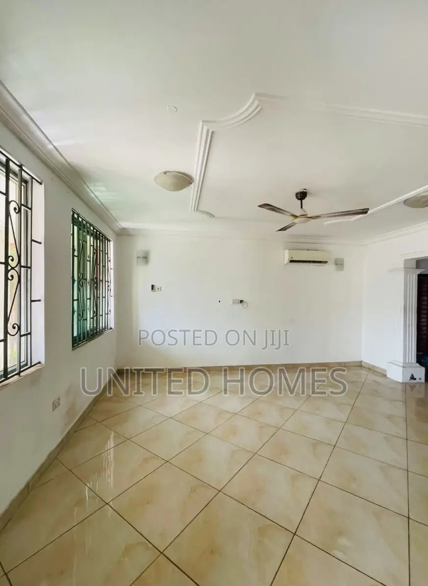 3bdrm Apartment in Madina for rent