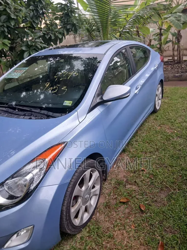 Hyundai Elantra 2013