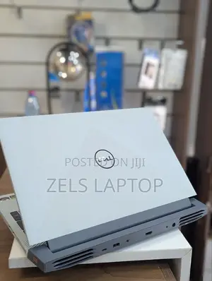 Laptop Dell G15 5530 16GB AMD Ryzen 5 SSD 512GB