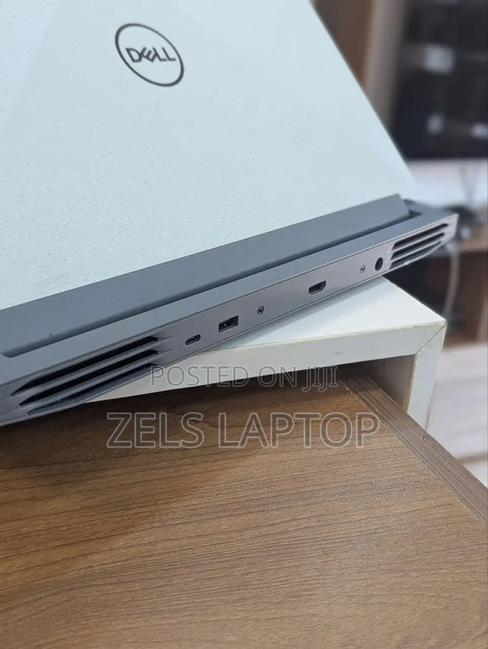Laptop Dell G15 5530 16GB AMD Ryzen 5 SSD 512GB