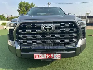 Toyota Tundra 2024 Black