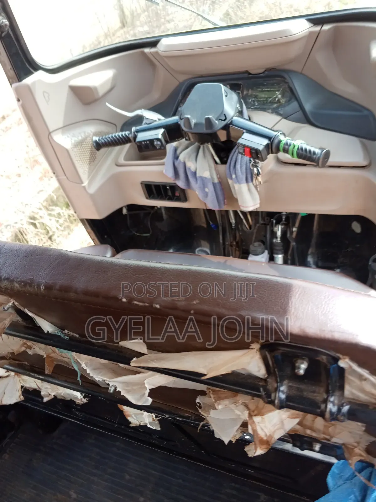 Bajaj RE 2025 Black