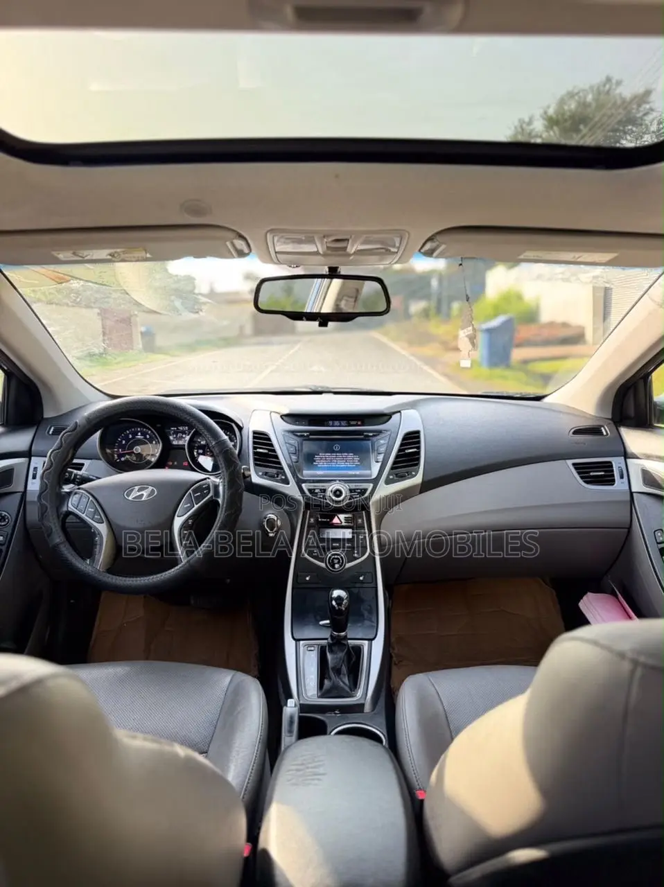 Hyundai Elantra Limited Sedan FWD (1.8L 4cyl 6A) 2016 Blue