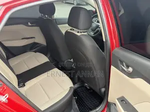 Hyundai Accent SE 2022 Red