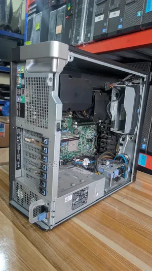 Desktop Computer Dell Precision 7810 32GB Intel Xeon HDD 1T