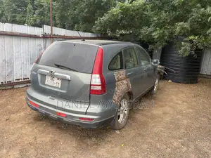 Honda CR-V 2010 Blue