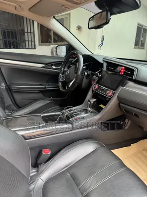 Honda Civic Touring 4dr Sedan (1.5L 4cyl) 2017 Black