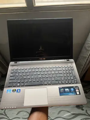 Laptop Asus K55VD 8GB Intel Core i7 HDD 500GB
