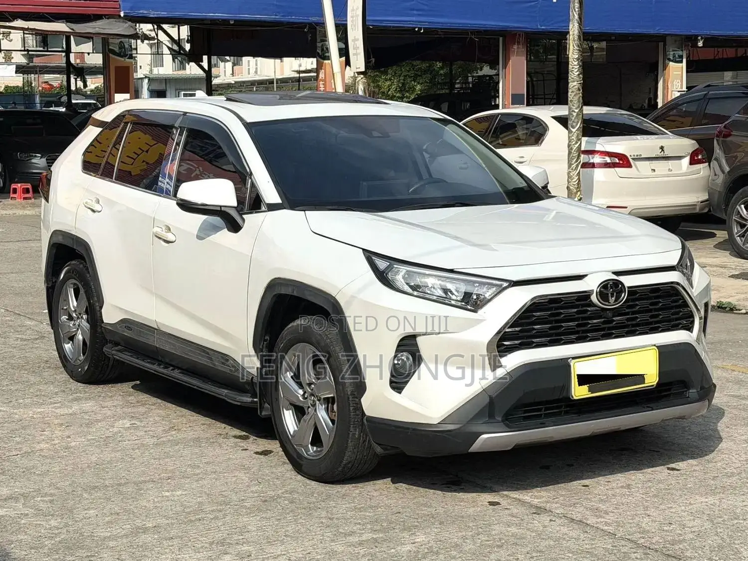 Toyota RAV4 2025 White