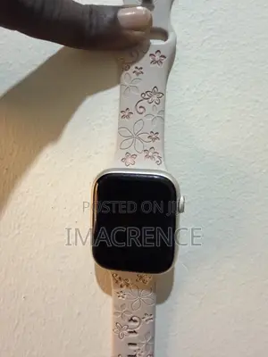Apple Watches Series 6, 7, 8, Se 2nd Gen