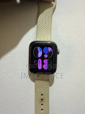 Apple Watches Series 6, 7, 8, Se 2nd Gen