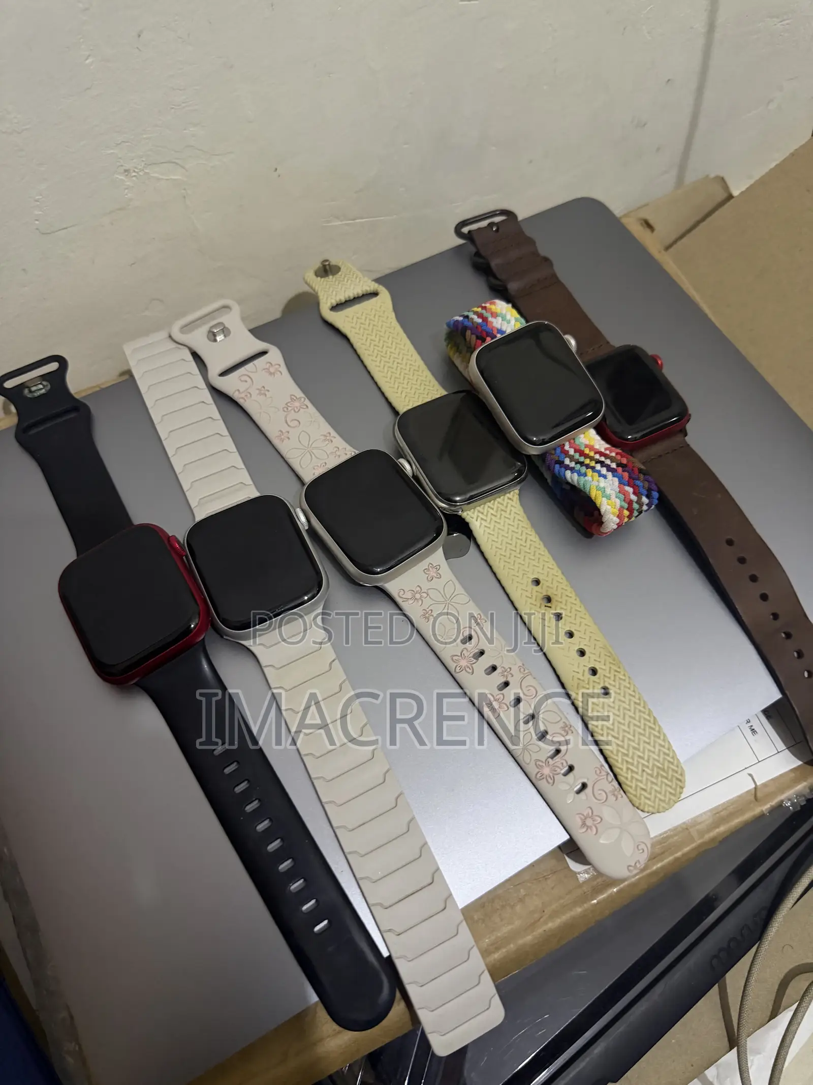 Apple Watches Series 6, 7, 8, Se 2nd Gen