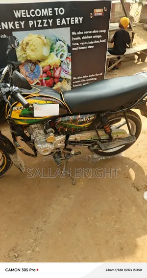 Bajaj Boxer 150 UG 2024 Black